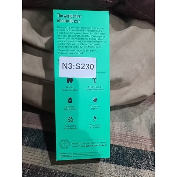 New FLAUS Electric Flosser with 3 Speeds + Replacement Heads - Picture 3 of 6